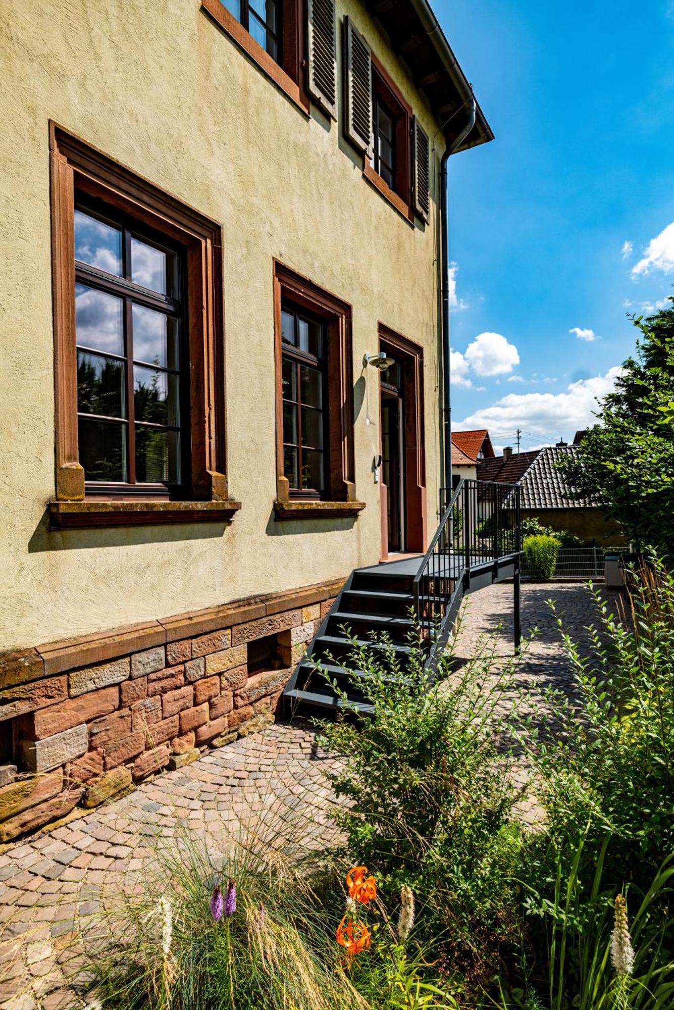 Appartamento Grosse Pause Altes Schulhaus Schweigen Esterno foto